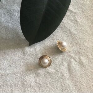 90s true vintage faux pearl earrings